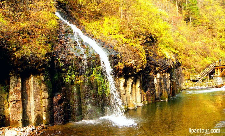 吉林松花湖、長白山、朝